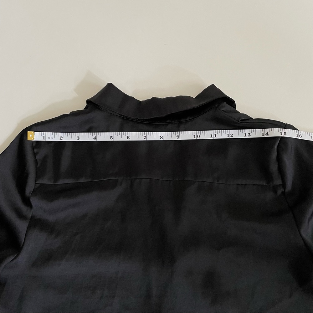 Aritzia Wilfred Beso Satin Button Up Short Sleeve Blouse Shirt Black - Picture 13 of 14